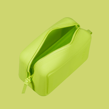 Carica l&#39;immagine nel visualizzatore di Gallery, American Tourister Necessaire Urban Groove Lime - STANGA Pelletteria
