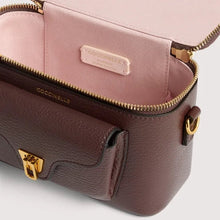Carica l'immagine nel visualizzatore di Gallery, Coccinelle Beat Generation Bauletto Mini Berry - STANGA Pelletteria
