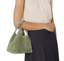 Carica l&#39;immagine nel visualizzatore di Gallery, Coccinelle C - Easy Suede Small Greenery - STANGA Pelletteria
