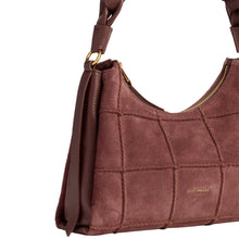 Carica l'immagine nel visualizzatore di Gallery, Coccinelle Check Suede Embroidery Berry - STANGA Pelletteria
