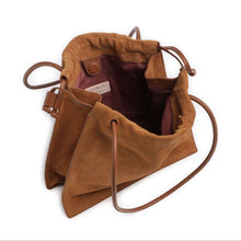 Carica l'immagine nel visualizzatore di Gallery, Coccinelle Dulse Secchiello Suede Medium Cognac - STANGA Pelletteria
