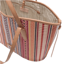Carica l&#39;immagine nel visualizzatore di Gallery, Coccinelle New Never Without Bag Mantras Large Multi Azul/Skin - STANGA Pelletteria
