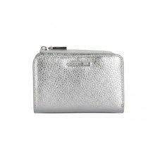 Carica l'immagine nel visualizzatore di Gallery, Coccinelle Portafoglio Metallic Soft Silver - STANGA Pelletteria
