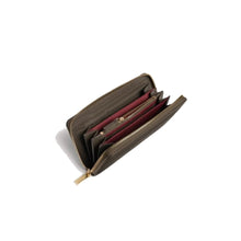 Carica l'immagine nel visualizzatore di Gallery, Coccinelle Portafoglio Zip Around Metallic Soft Fango - STANGA Pelletteria
