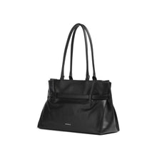 Carica l'immagine nel visualizzatore di Gallery, Coccinelle Sabine Soft Medium Noir - STANGA Pelletteria
