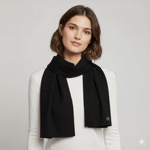Carica l&#39;immagine nel visualizzatore di Gallery, Coccinelle Sciarpa Eleonore Noir - STANGA Pelletteria
