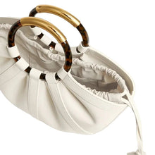 Carica l'immagine nel visualizzatore di Gallery, Coccinelle Shell Medium Pearl - STANGA Pelletteria
