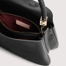 Carica l'immagine nel visualizzatore di Gallery, Coccinelle Tiggy Small Noir - STANGA Pelletteria
