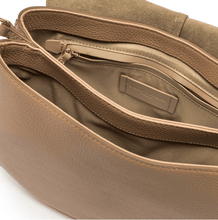 Carica l'immagine nel visualizzatore di Gallery, Gianni Chiarini Helena Round Clay BS6037 - STANGA Pelletteria
