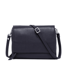 Carica l'immagine nel visualizzatore di Gallery, Gianni Chiarini Three Navy BS4364 - STANGA Pelletteria
