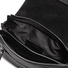 Carica l'immagine nel visualizzatore di Gallery, Gianni Chiarini Three Navy BS4364 - STANGA Pelletteria
