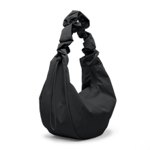 Carica l'immagine nel visualizzatore di Gallery, Got Bag Moon Bag Ruffle Black - STANGA Pelletteria
