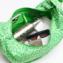 Carica l'immagine nel visualizzatore di Gallery, Got Bag Moon Bag Ruffle Cat Shark Leaf Sheep - STANGA Pelletteria
