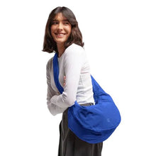 Carica l'immagine nel visualizzatore di Gallery, Got Bag Moon Bag Ruffle Cobalt - STANGA Pelletteria

