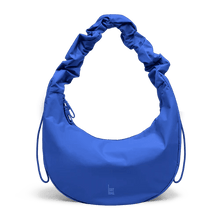 Carica l'immagine nel visualizzatore di Gallery, Got Bag Moon Bag Ruffle Cobalt - STANGA Pelletteria
