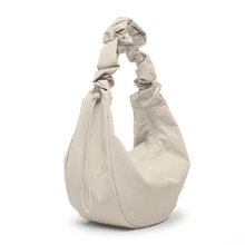 Carica l'immagine nel visualizzatore di Gallery, Got Bag Moon Bag Ruffle Soft Shell - STANGA Pelletteria
