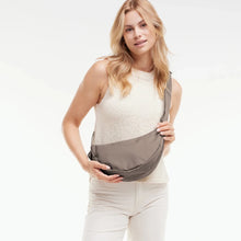 Carica l'immagine nel visualizzatore di Gallery, Got Bag Moon Bag Small Oyster - STANGA Pelletteria
