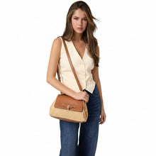 Carica l'immagine nel visualizzatore di Gallery, Guess Borsa A Spalla Maggie Small Straw Natural/Caramel - STANGA Pelletteria
