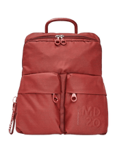 Carica l&#39;immagine nel visualizzatore di Gallery, Mandarina Duck Zaino Slim MD20 Cherry Tomato - STANGA Pelletteria
