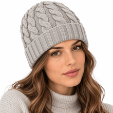 Carica l'immagine nel visualizzatore di Gallery, Riviera Berretto In Cashmere Treccia Senza Risvolto Silver - STANGA Pelletteria
