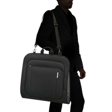 Carica l'immagine nel visualizzatore di Gallery, Samsonite Respark Porta Abiti Black - STANGA Pelletteria
