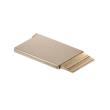 Carica l'immagine nel visualizzatore di Gallery, Secrid Cardprotector Cardprotector Fluted Premium Cashmere - STANGA Pelletteria
