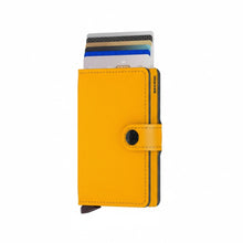 Carica l'immagine nel visualizzatore di Gallery, Secrid Miniwallet Yard Powder Ochre - STANGA Pelletteria
