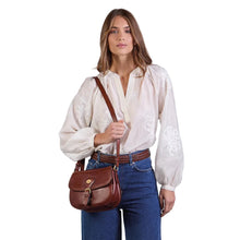 Carica l'immagine nel visualizzatore di Gallery, The Bridge Isidora Marrone - STANGA Pelletteria
