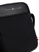 Carica l&#39;immagine nel visualizzatore di Gallery, Tommy Hilfiger Borsa Reporter Con Sezioni Tramate e Tracolla Black - STANGA Pelletteria

