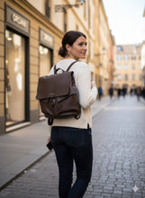 Carica l&#39;immagine nel visualizzatore di Gallery, Zaino Orciani (Zaino di seconda mano) - STANGA Pelletteria
