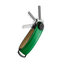 Carica l&#39;immagine nel visualizzatore di Gallery, Orbitkey Portachiavi Leather Island Green - STANGA Pelletteria
