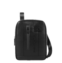 Carica l&#39;immagine nel visualizzatore di Gallery, Piquadro Borsello Porta iPad®10,5&quot;/iPad 9,7&quot; Urban Nero - STANGA Pelletteria
