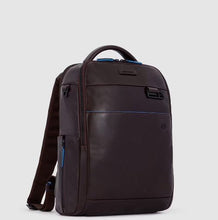 Carica l&#39;immagine nel visualizzatore di Gallery, Piquadro Computer Backpack 14&quot; With iPad® Compartment Testa Di Moro - STANGA Pelletteria
