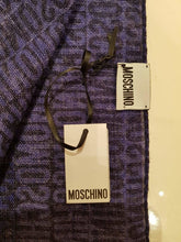 Carica l&#39;immagine nel visualizzatore di Gallery, Sciarpa in Lana Moschino - STANGA Pelletteria

